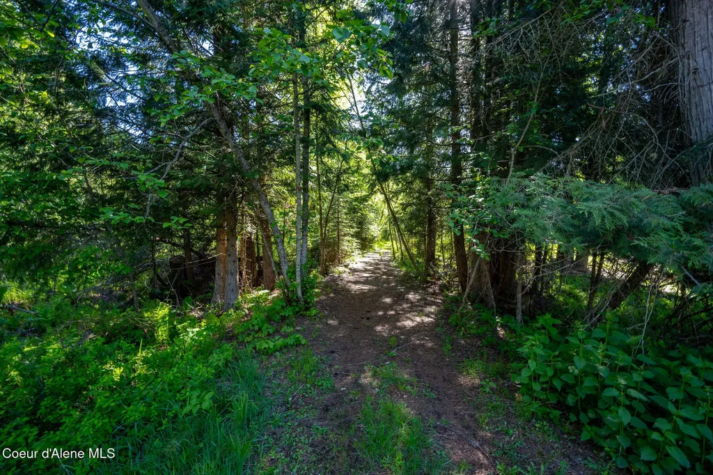 6045 Upper Pack River Road Sandpoint ID 83864