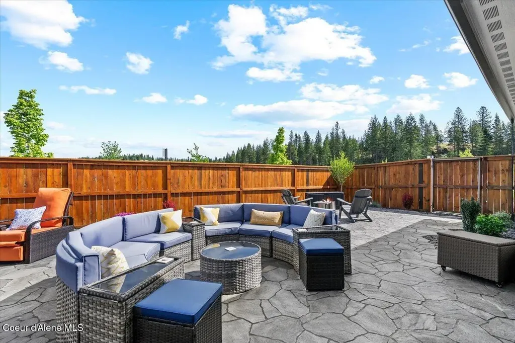 12932 N Genesis Boulevard Hayden ID 83835