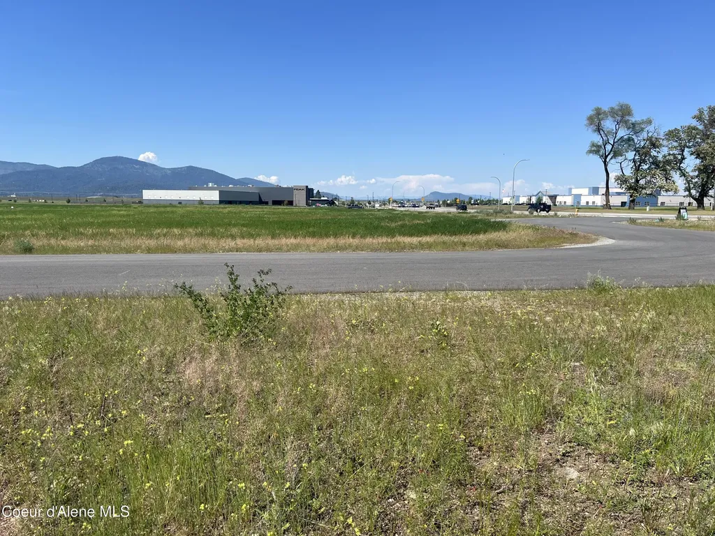 Lt 10 Bk1 W. Prairie Avenue Post Falls ID 83854