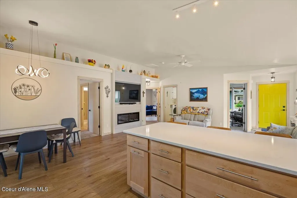 207 S Harbor Park Court Post Falls ID 83854