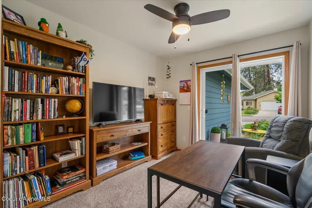 207 S Harbor Park Court Post Falls ID 83854