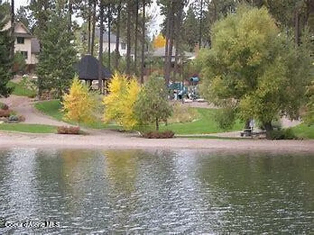 207 S Harbor Park Court Post Falls ID 83854