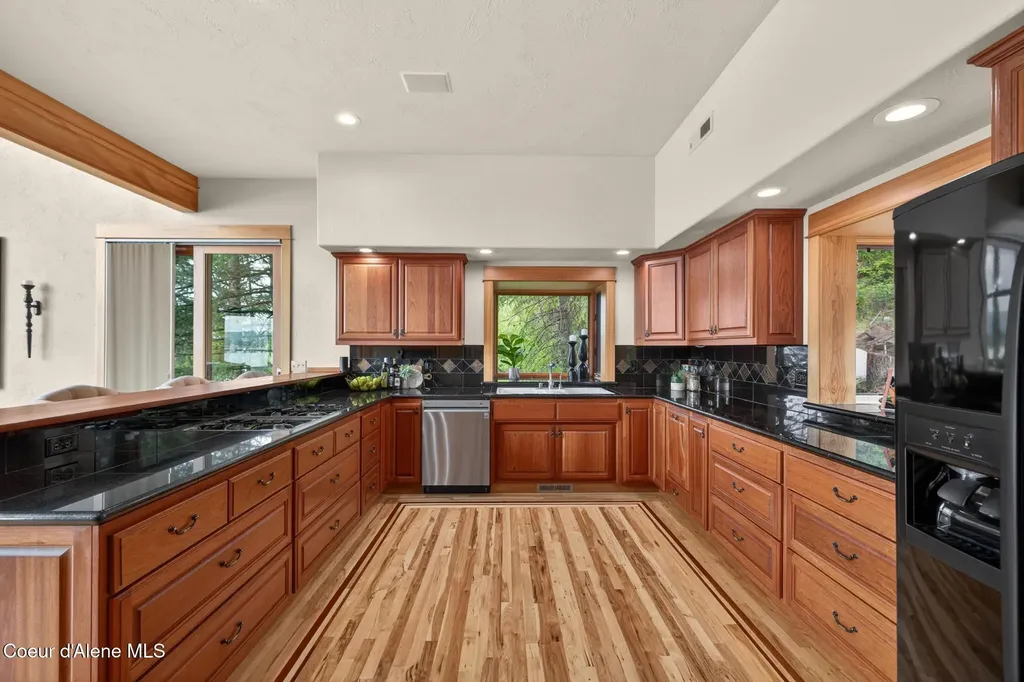 3361 Bottle Bay Road Sagle ID 83860