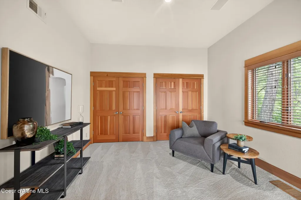 3361 Bottle Bay Road Sagle ID 83860