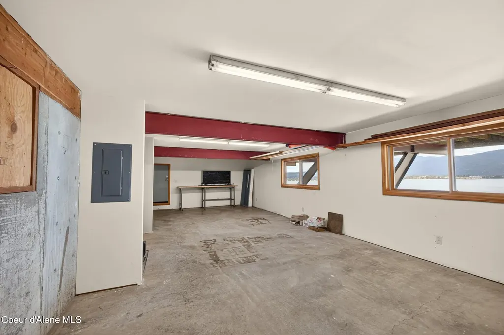 3361 Bottle Bay Road Sagle ID 83860