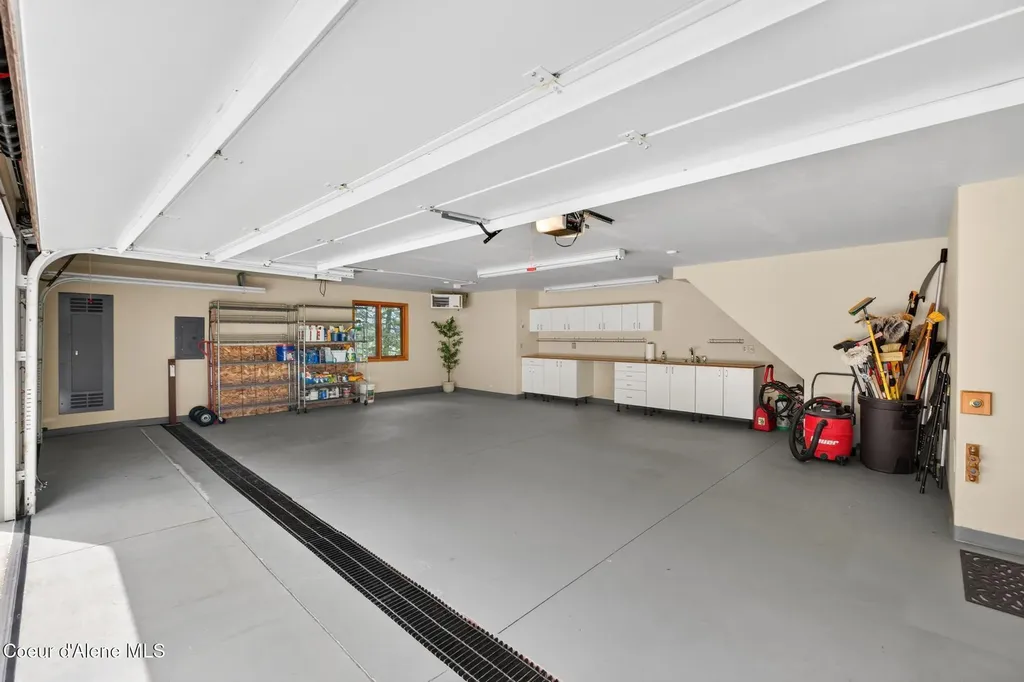 3361 Bottle Bay Road Sagle ID 83860