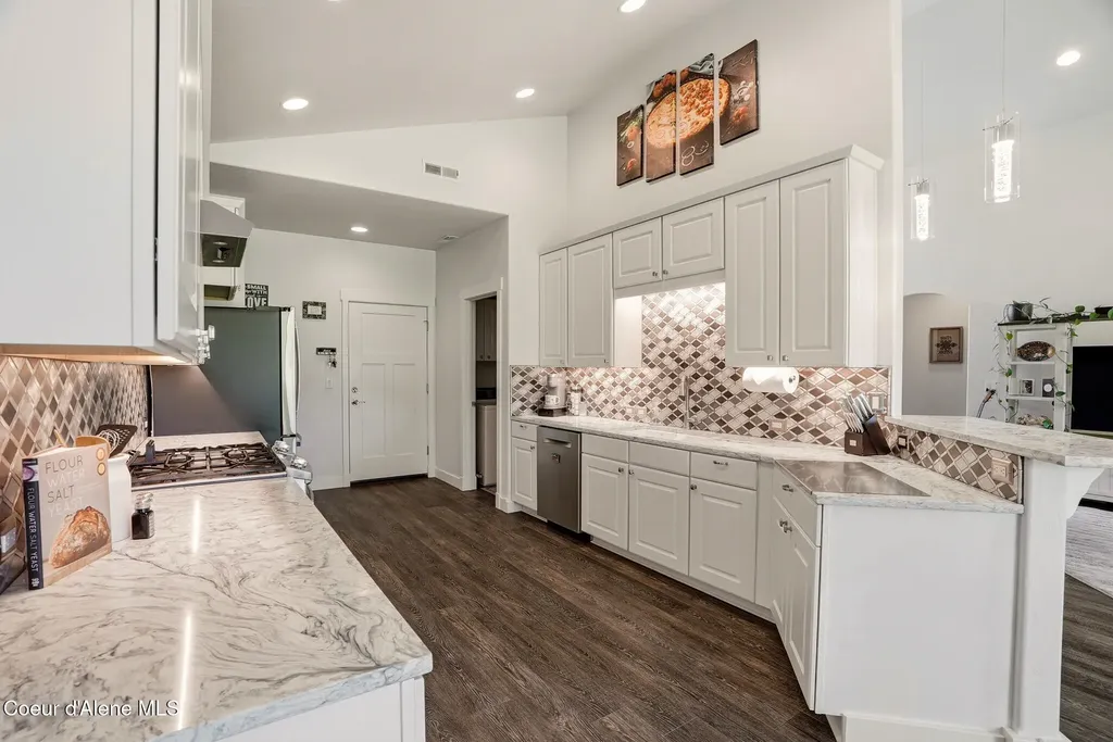 147 Ironwood Drive Blanchard ID 83804