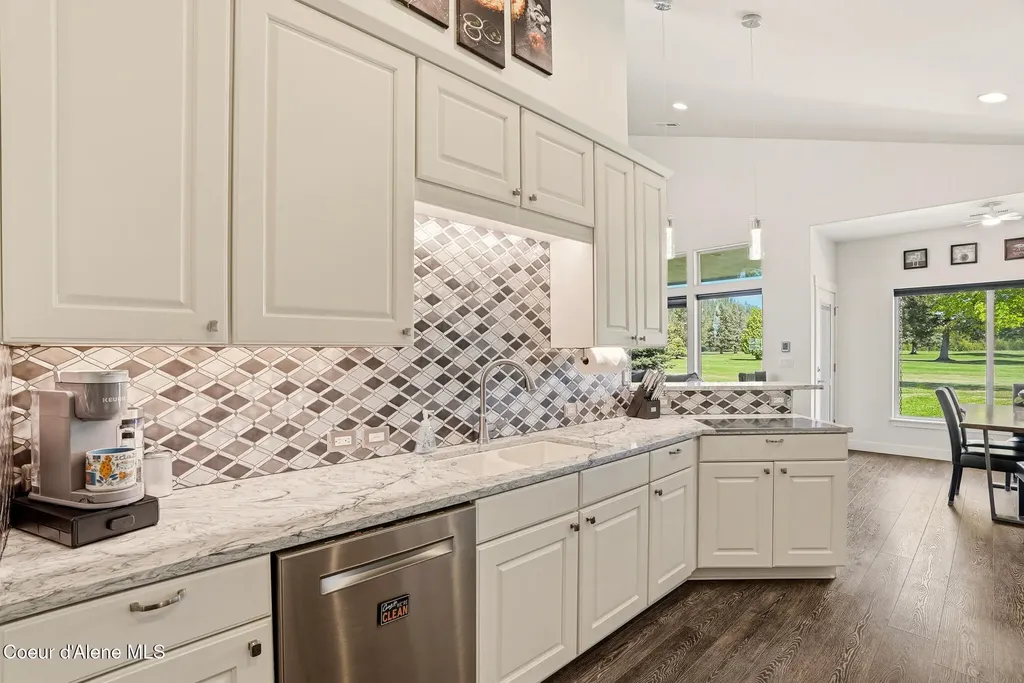 147 Ironwood Drive Blanchard ID 83804