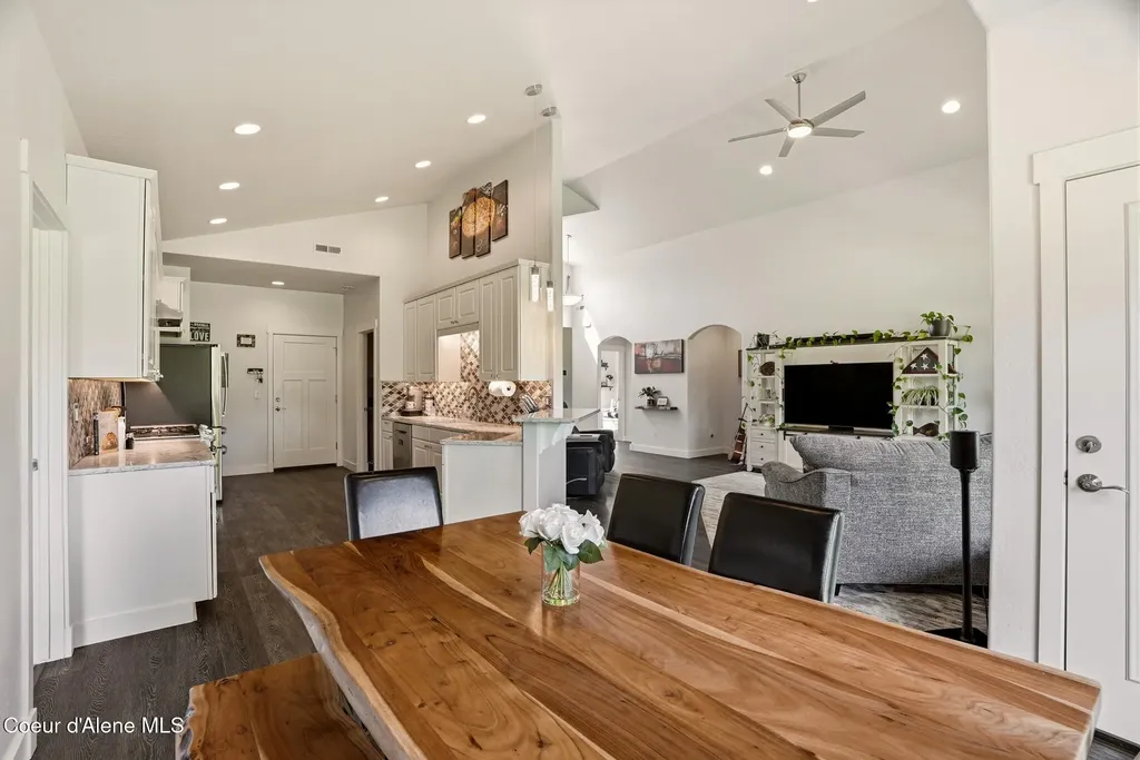 147 Ironwood Drive Blanchard ID 83804