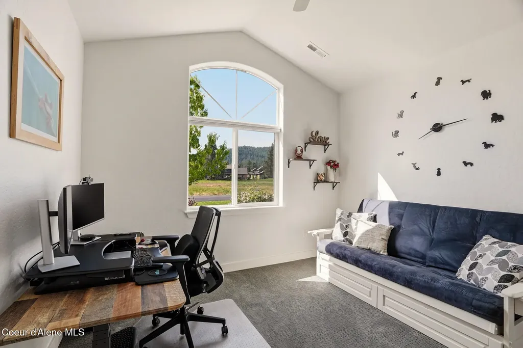 147 Ironwood Drive Blanchard ID 83804