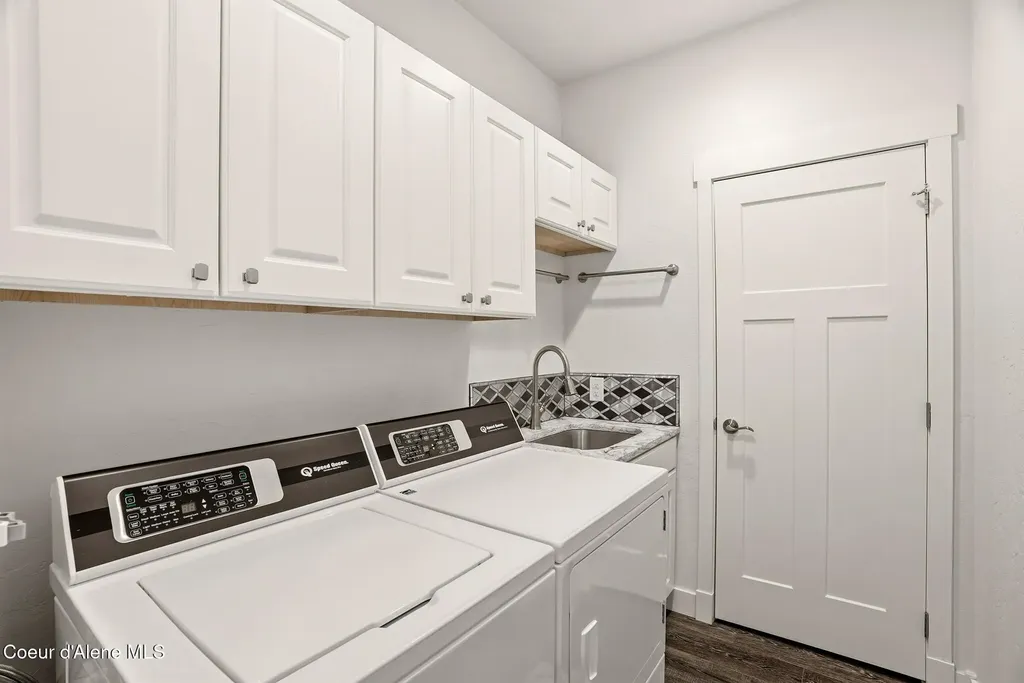 147 Ironwood Drive Blanchard ID 83804