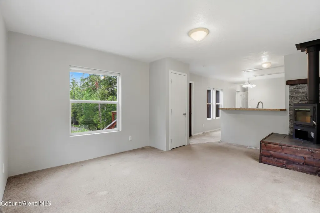260 Fry Creek Road Sagle ID 83860