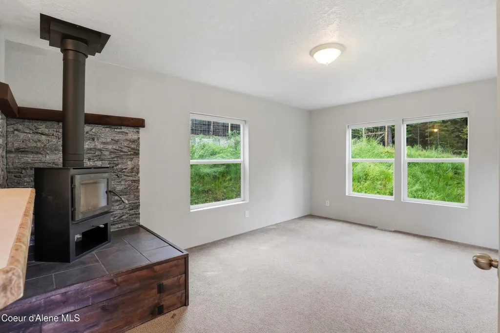 260 Fry Creek Road Sagle ID 83860