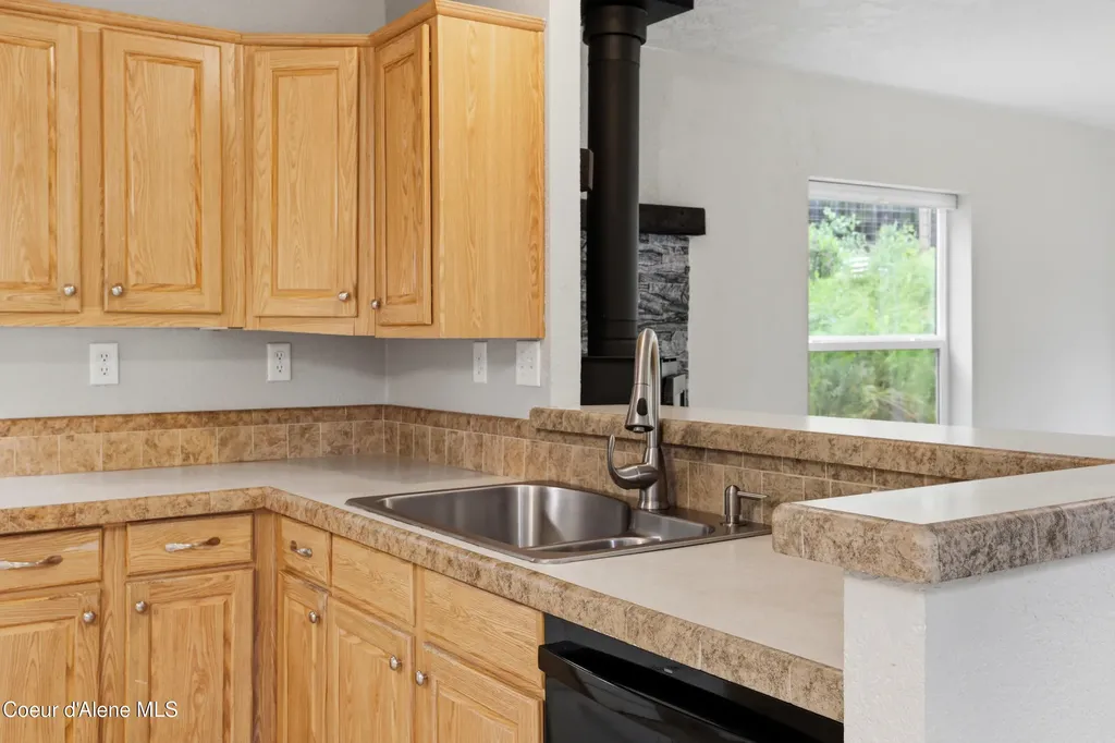260 Fry Creek Road Sagle ID 83860