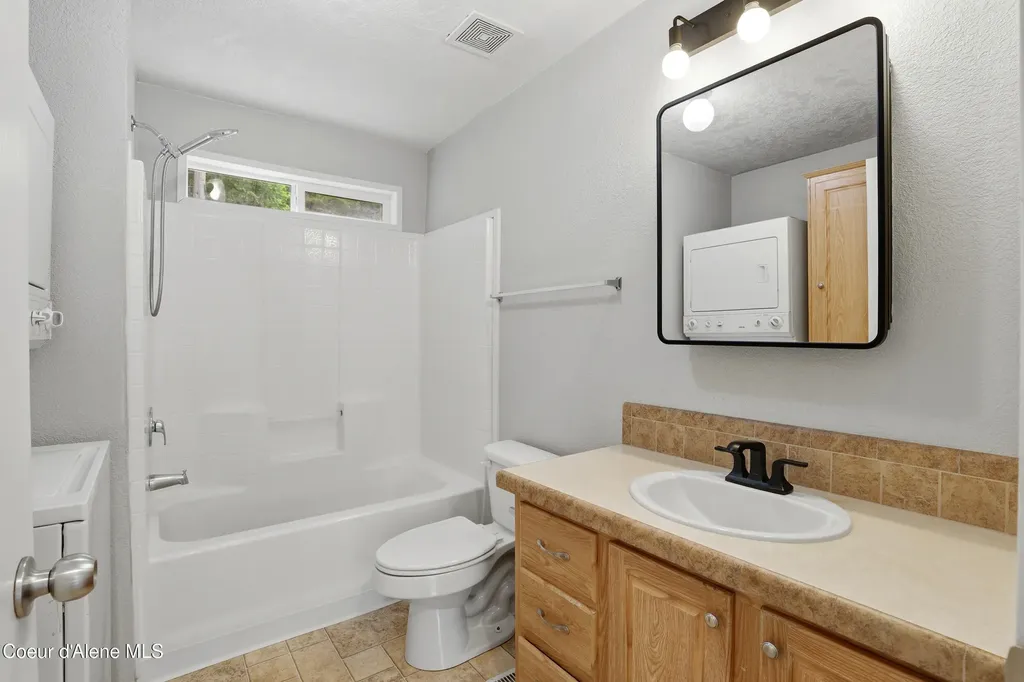 260 Fry Creek Road Sagle ID 83860