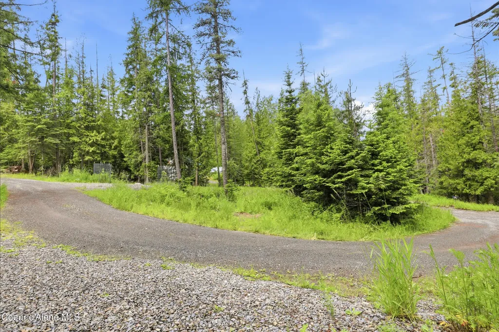 260 Fry Creek Road Sagle ID 83860