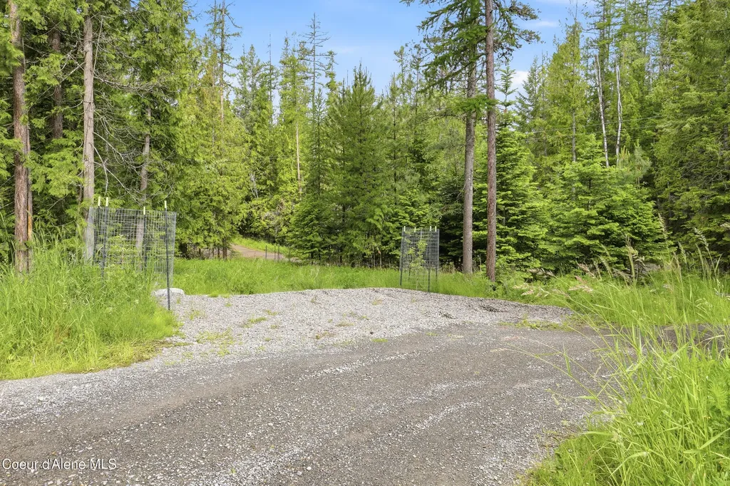 260 Fry Creek Road Sagle ID 83860