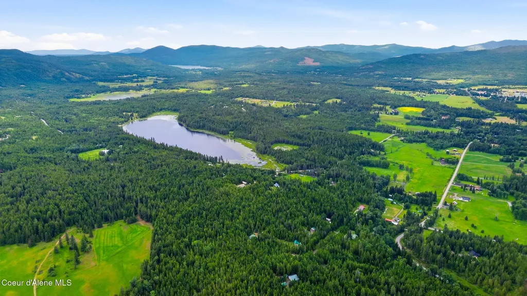 260 Fry Creek Road Sagle ID 83860
