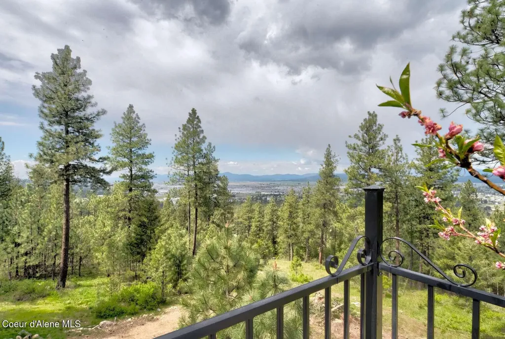 14747 W Aloysius Drive Post Falls ID 83854