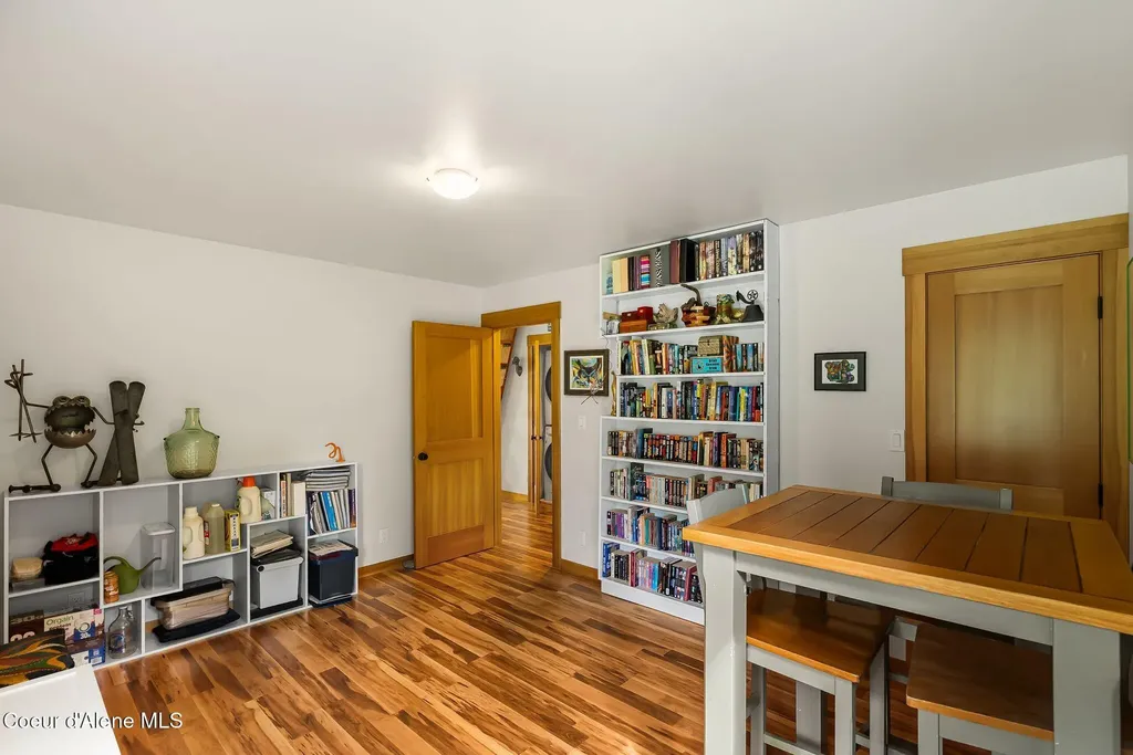 320 Coyote Creek Lane Sandpoint ID 83864