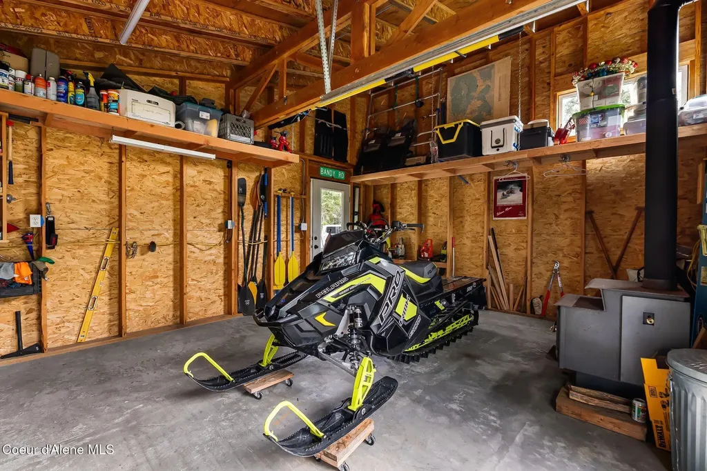 320 Coyote Creek Lane Sandpoint ID 83864