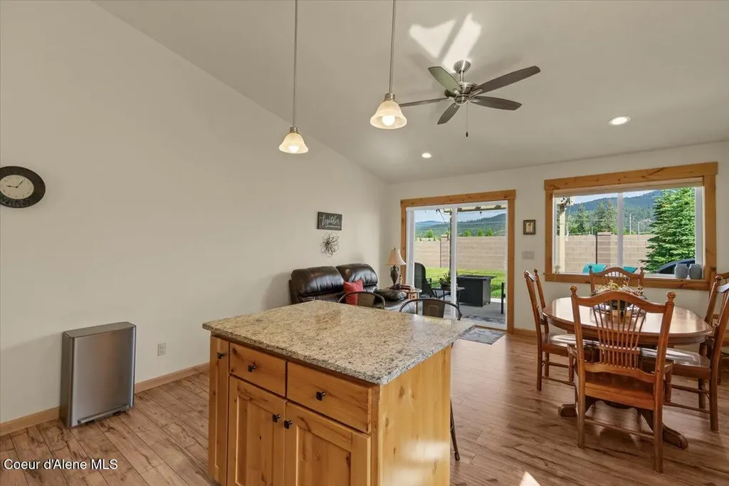 7881 W Kayak Court Rathdrum ID 83858