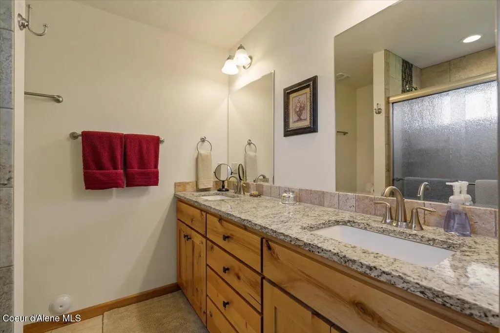 7881 W Kayak Court Rathdrum ID 83858