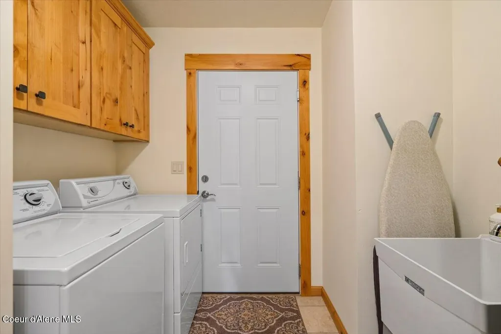 7881 W Kayak Court Rathdrum ID 83858