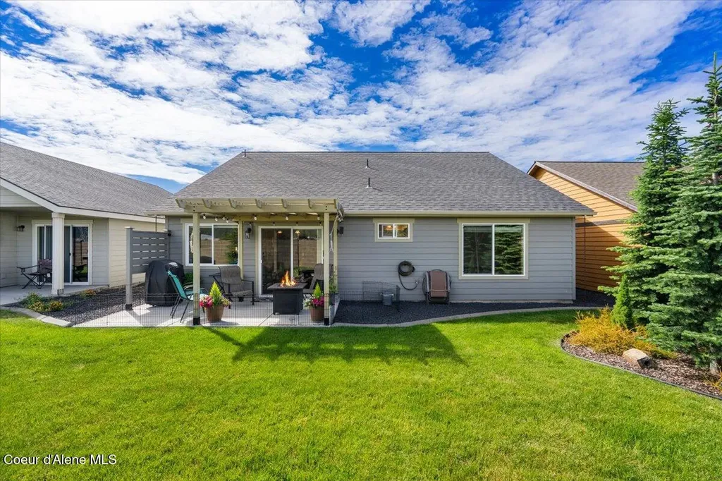 7881 W Kayak Court Rathdrum ID 83858
