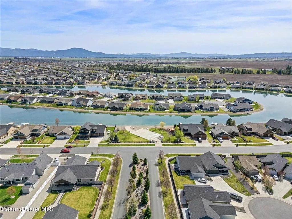 7881 W Kayak Court Rathdrum ID 83858