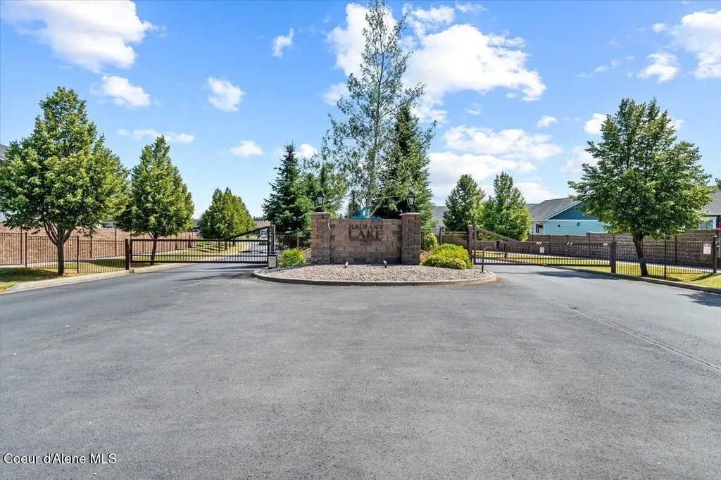 7881 W Kayak Court Rathdrum ID 83858