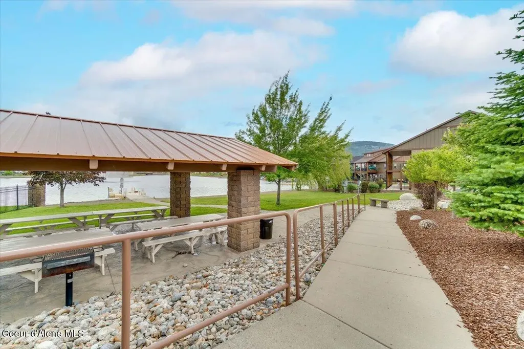 7881 W Kayak Court Rathdrum ID 83858