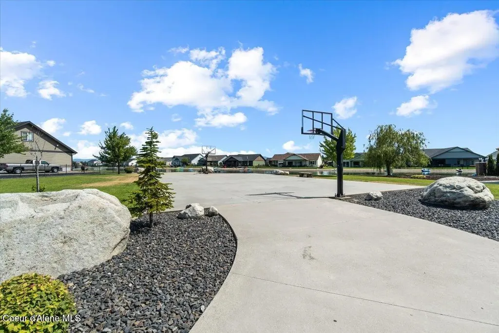 7881 W Kayak Court Rathdrum ID 83858