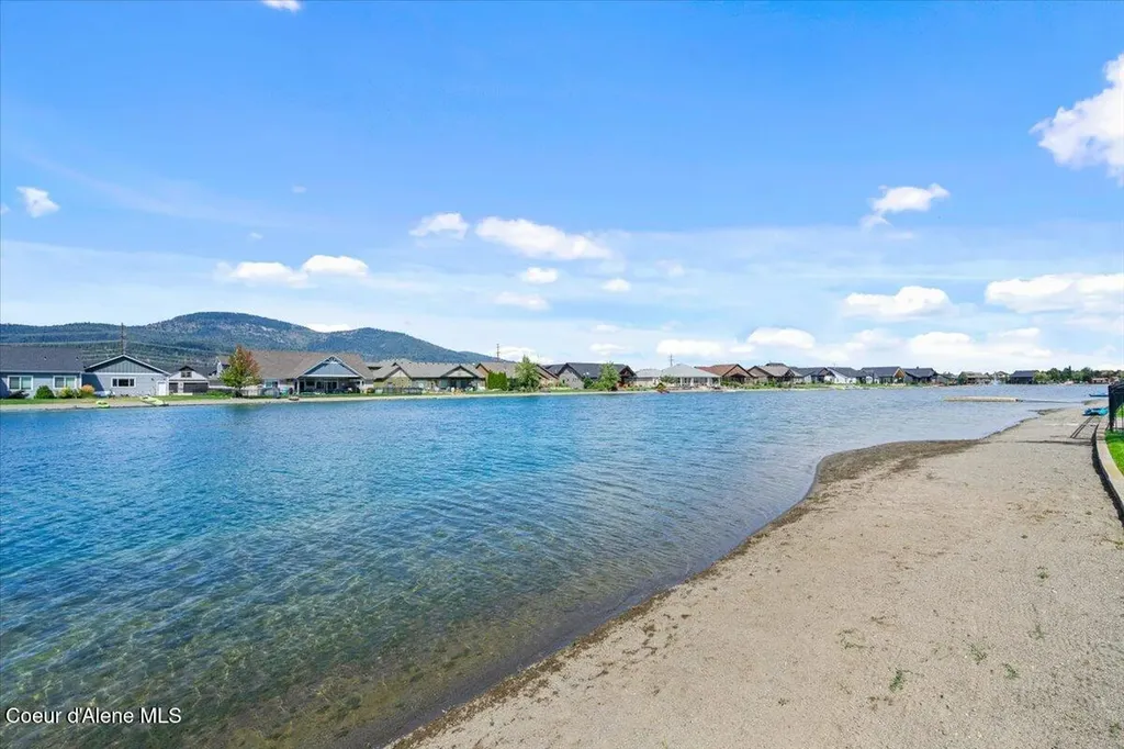 7881 W Kayak Court Rathdrum ID 83858