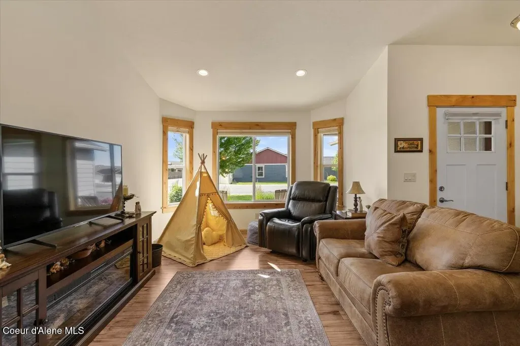 7881 W Kayak Court Rathdrum ID 83858