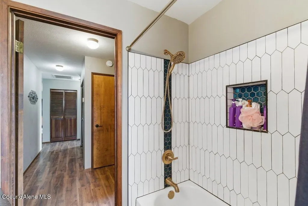 5891 W Hayden Avenue Rathdrum ID 83858