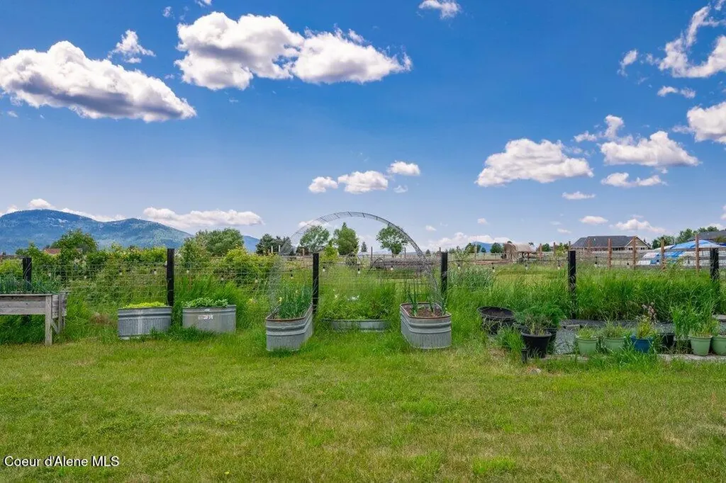 5891 W Hayden Avenue Rathdrum ID 83858