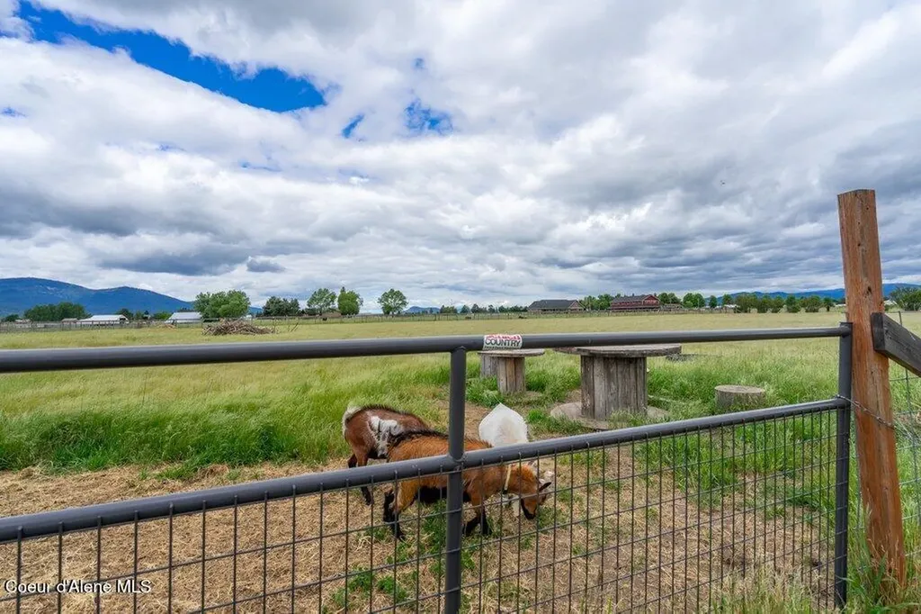 5891 W Hayden Avenue Rathdrum ID 83858
