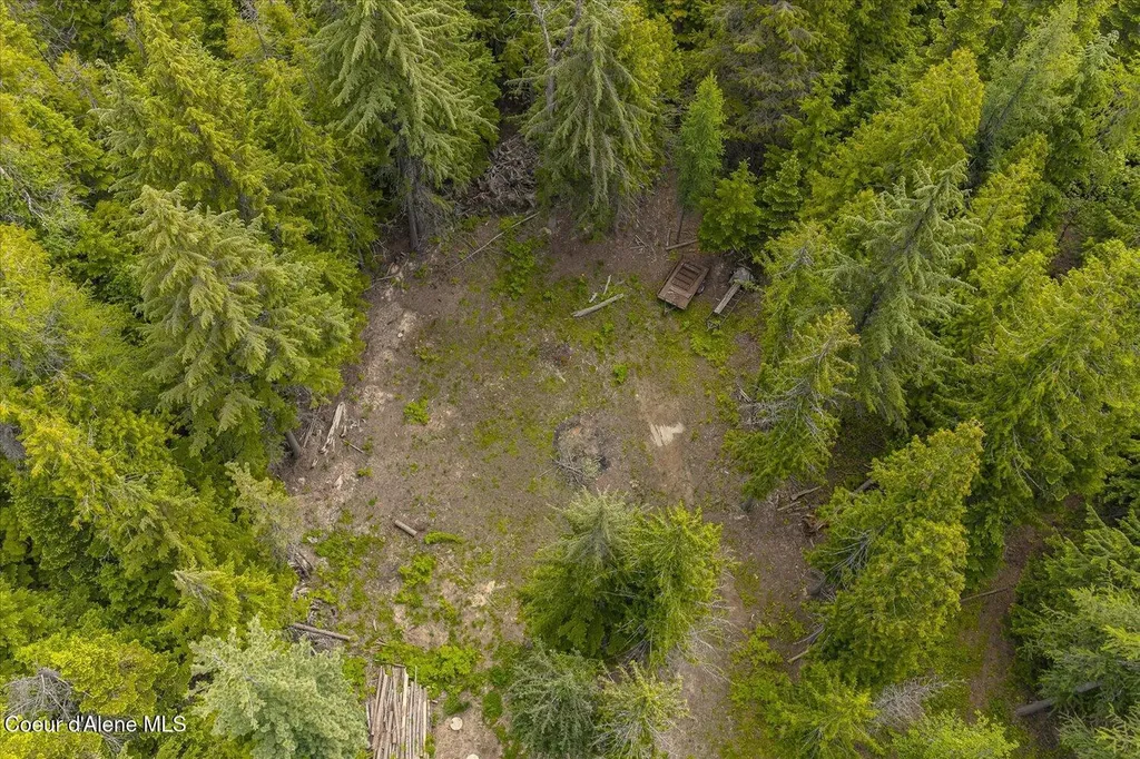 508 Cedar Grove Sandpoint ID 83864