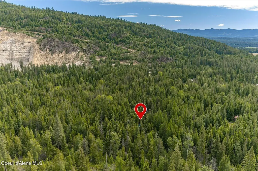 508 Cedar Grove Sandpoint ID 83864