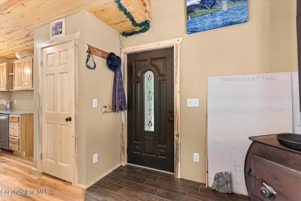 508 Cedar Grove Sandpoint ID 83864