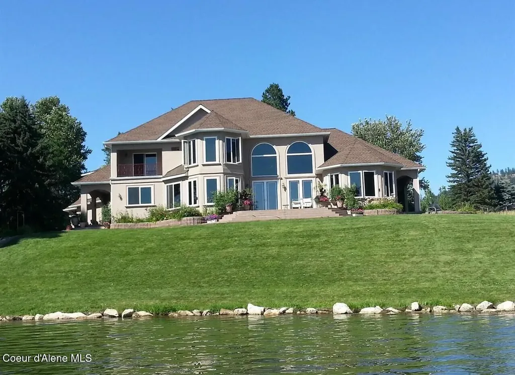 100 Bonita Bay Drive Sagle ID 83860