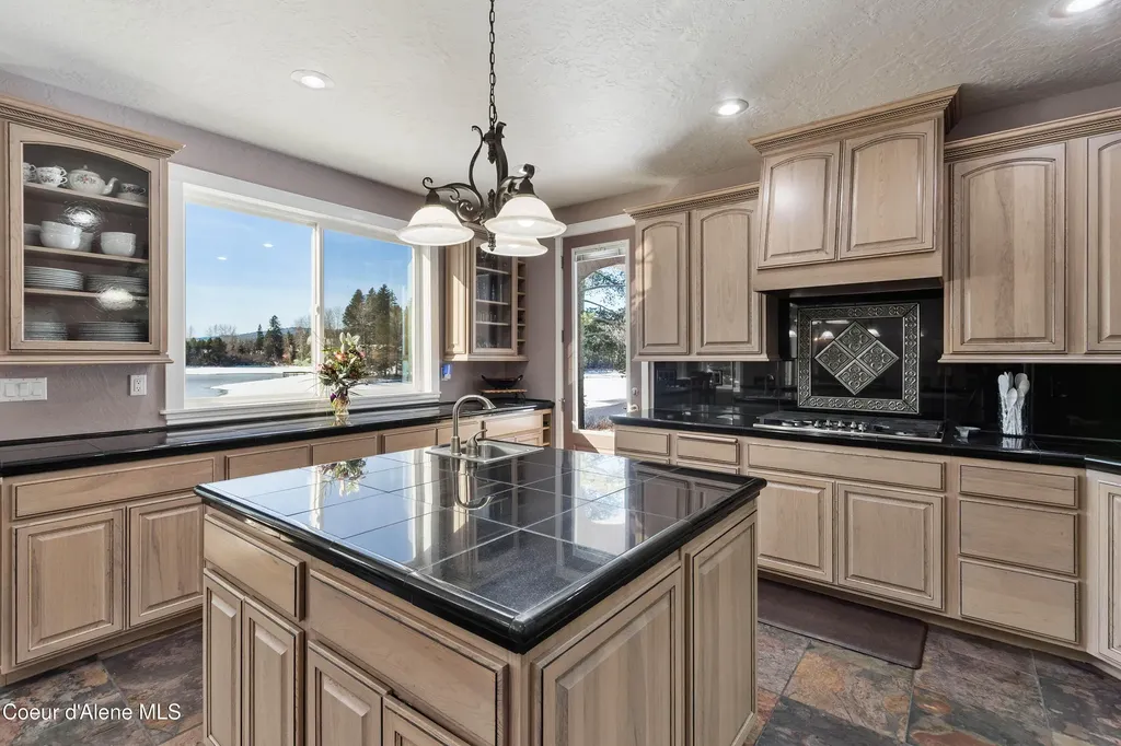 100 Bonita Bay Drive Sagle ID 83860
