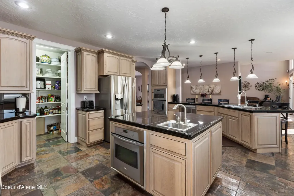 100 Bonita Bay Drive Sagle ID 83860