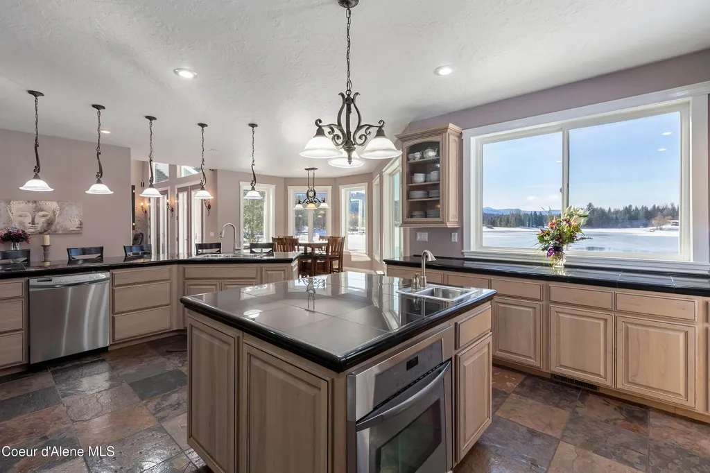100 Bonita Bay Drive Sagle ID 83860