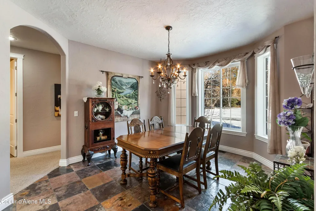 100 Bonita Bay Drive Sagle ID 83860