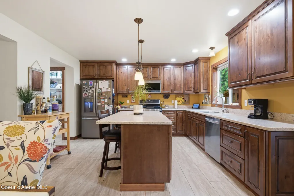 241 N River Lake Drive Clark Fork ID 83811