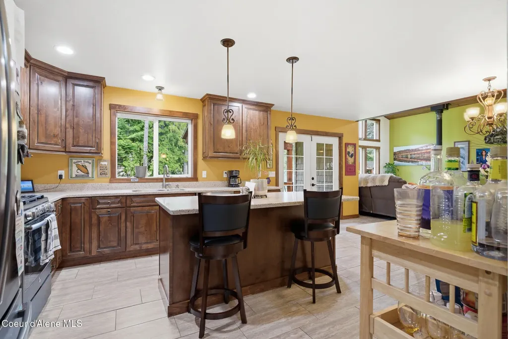 241 N River Lake Drive Clark Fork ID 83811