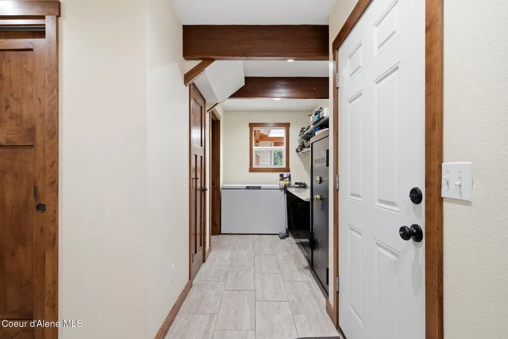 241 N River Lake Drive Clark Fork ID 83811