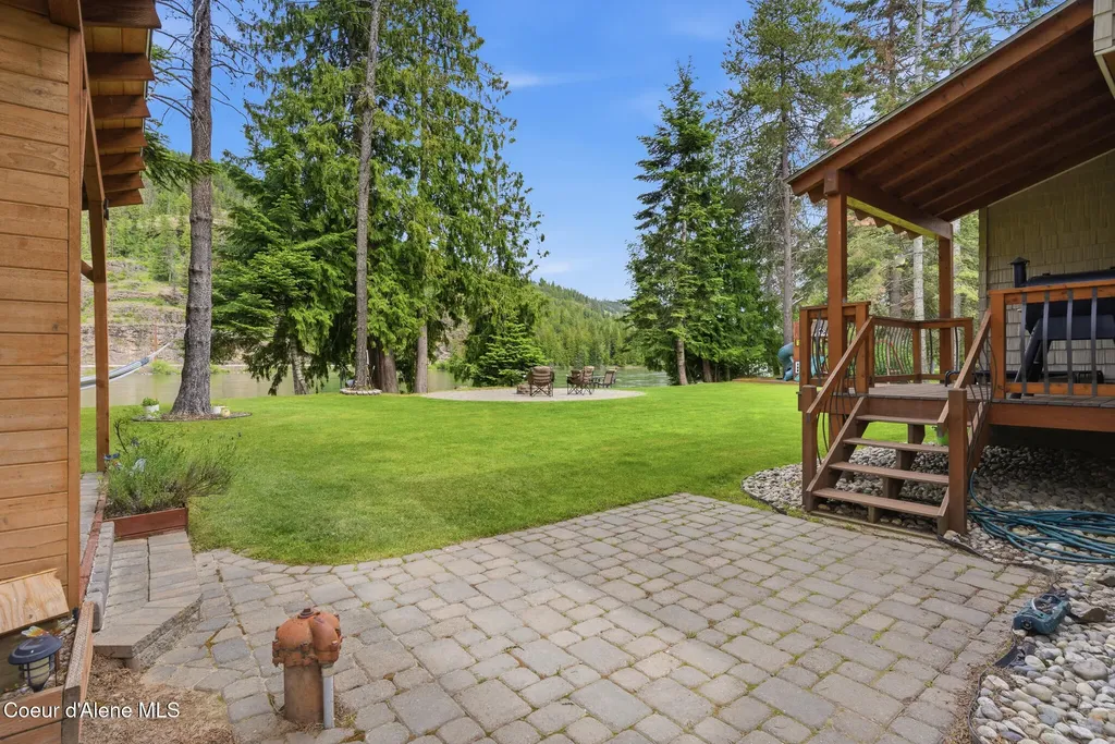 241 N River Lake Drive Clark Fork ID 83811